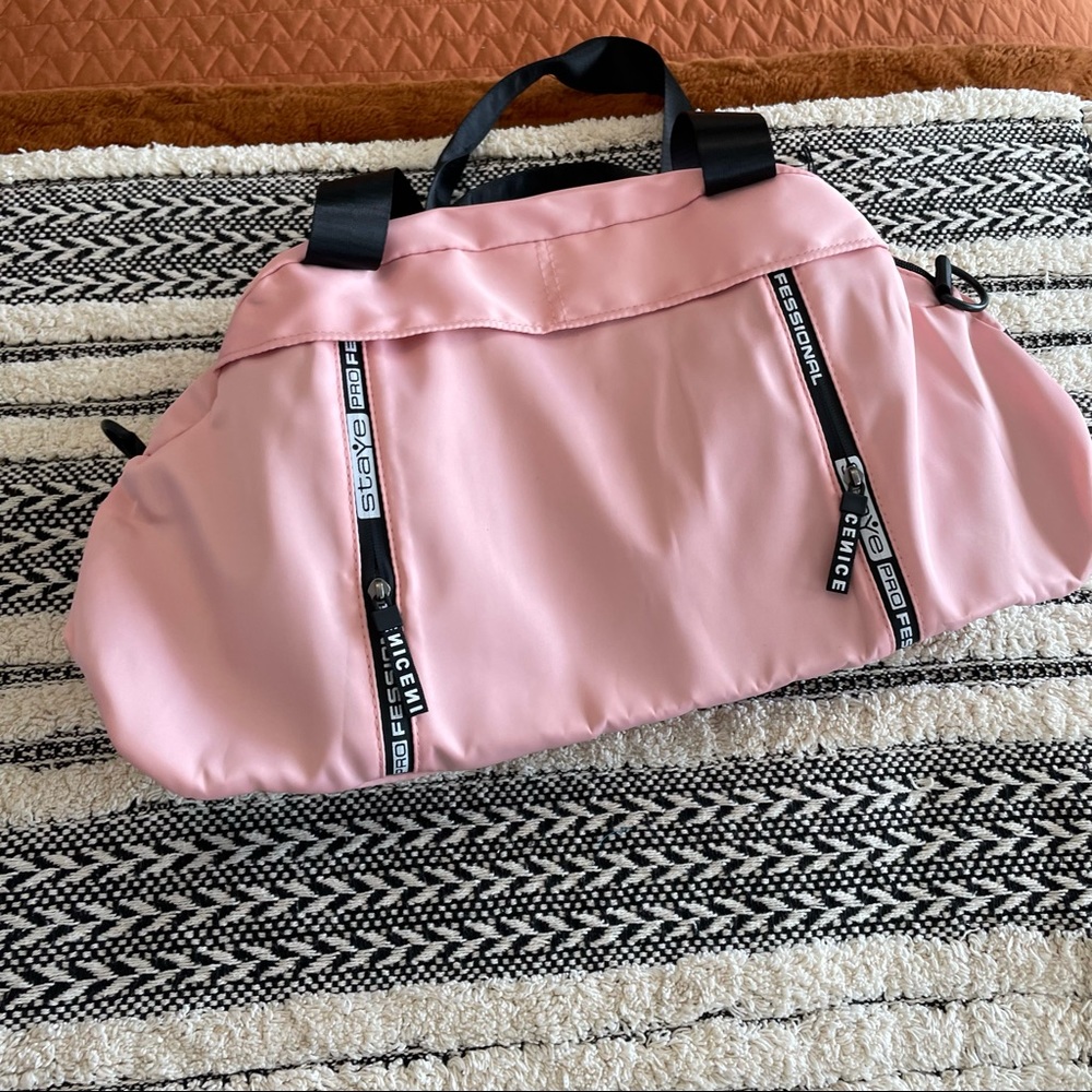 PINK SHEIN DUFFEL BAG/GYM BAG